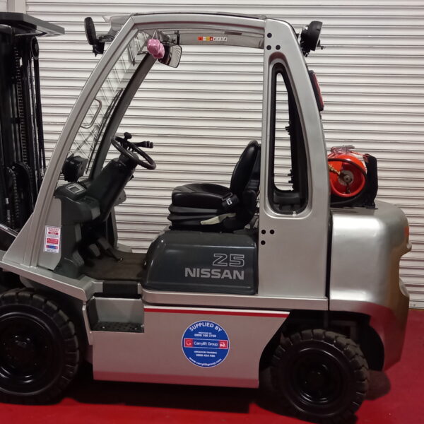 Nissan gas refurb